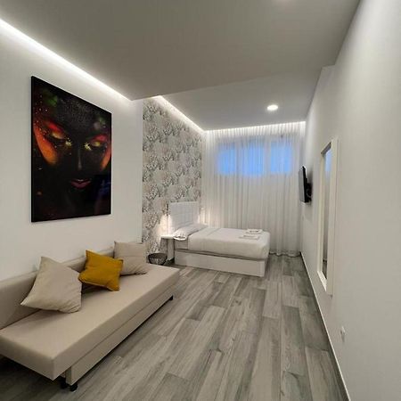 Habitacion Paris Style Madrid Buitenkant foto