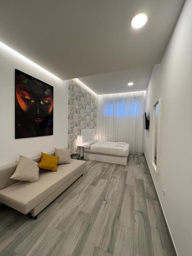 Habitacion Paris Style Madrid Buitenkant foto